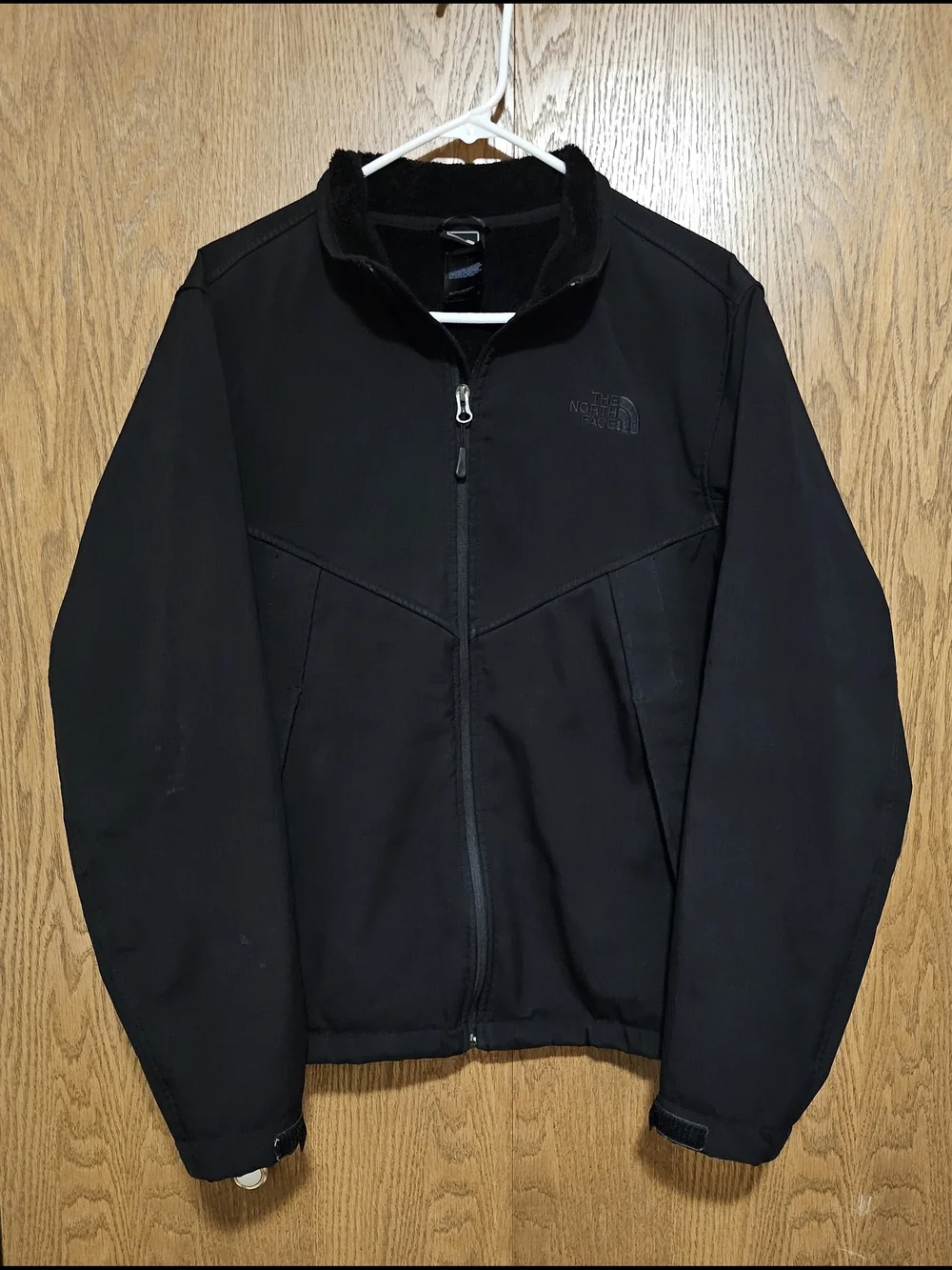 The North Face Men’s Black Full-Zip Jacket